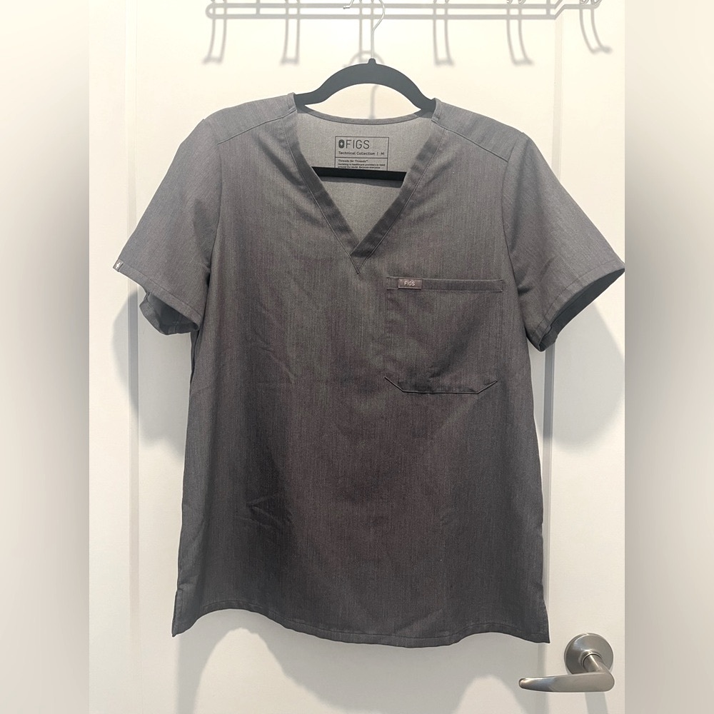 FIGS Catarina One-Pocket Scrub Top